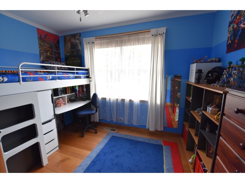 36 Canberra St, Moe VIC 3825