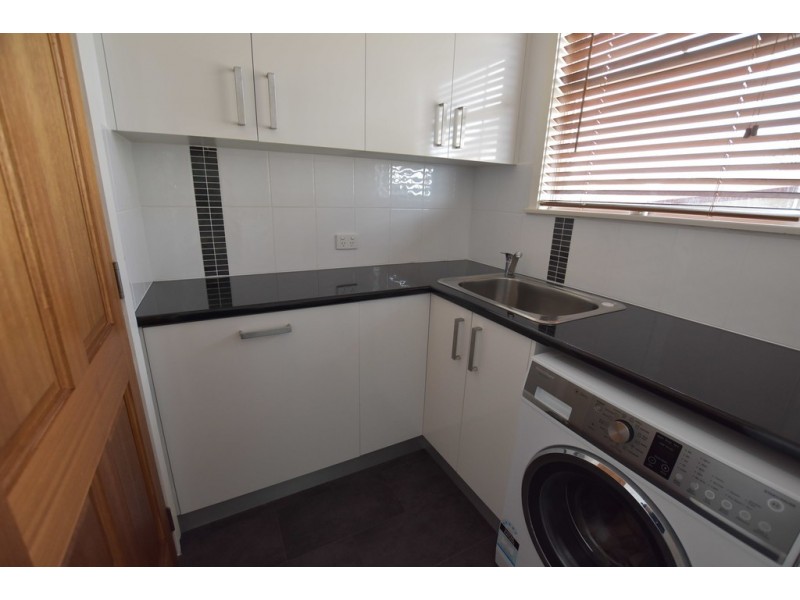 36 Canberra St, Moe VIC 3825