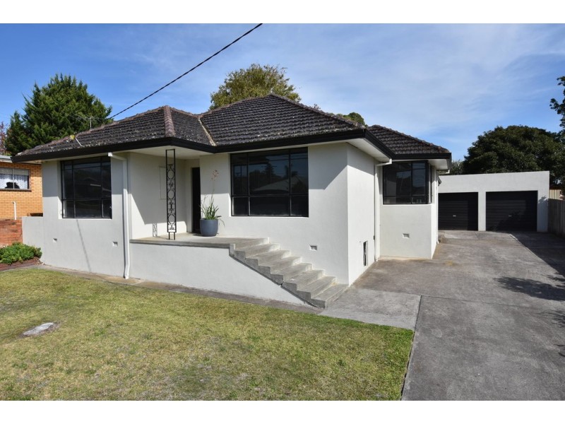 23 Law Street, Newborough VIC 3825