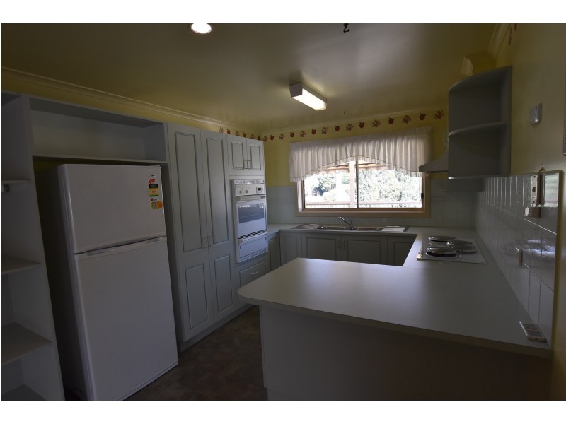 28 Reservoir Road, Moe VIC 3825