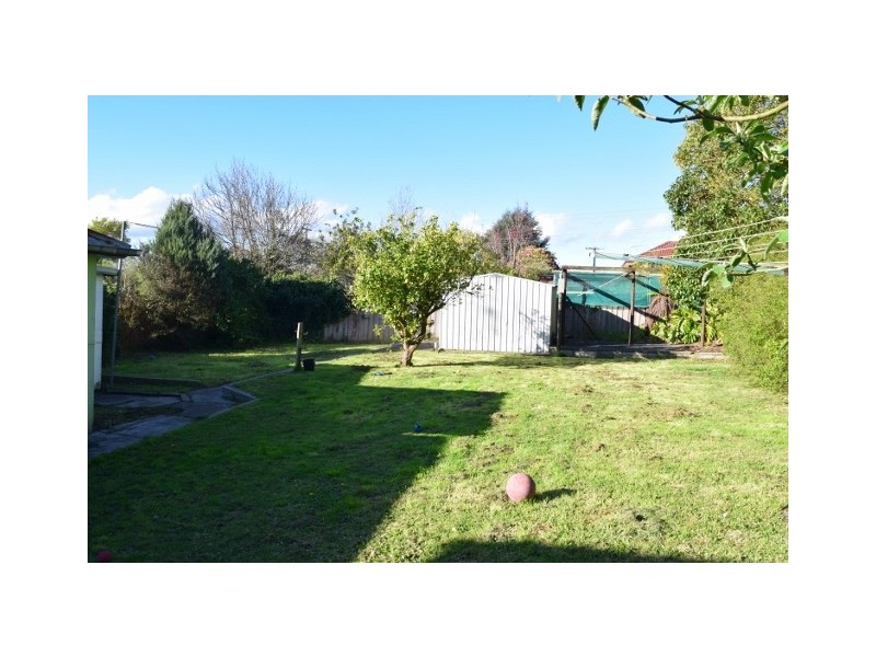 20 Heather Grove, Newborough VIC 3825