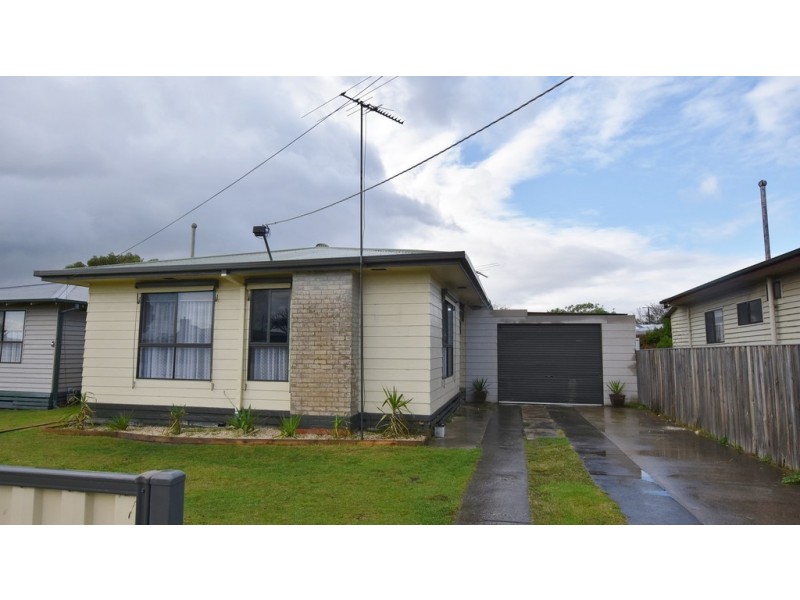51 Truscott Road, Moe VIC 3825