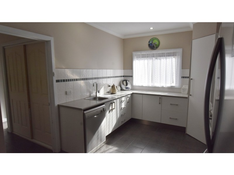 51 Truscott Road, Moe VIC 3825