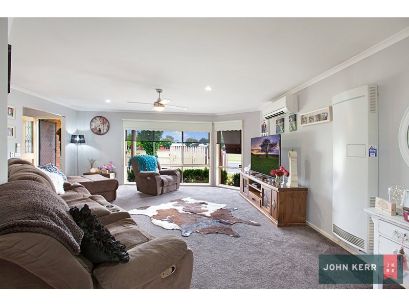 85 Newark Ave, Newborough VIC 3825