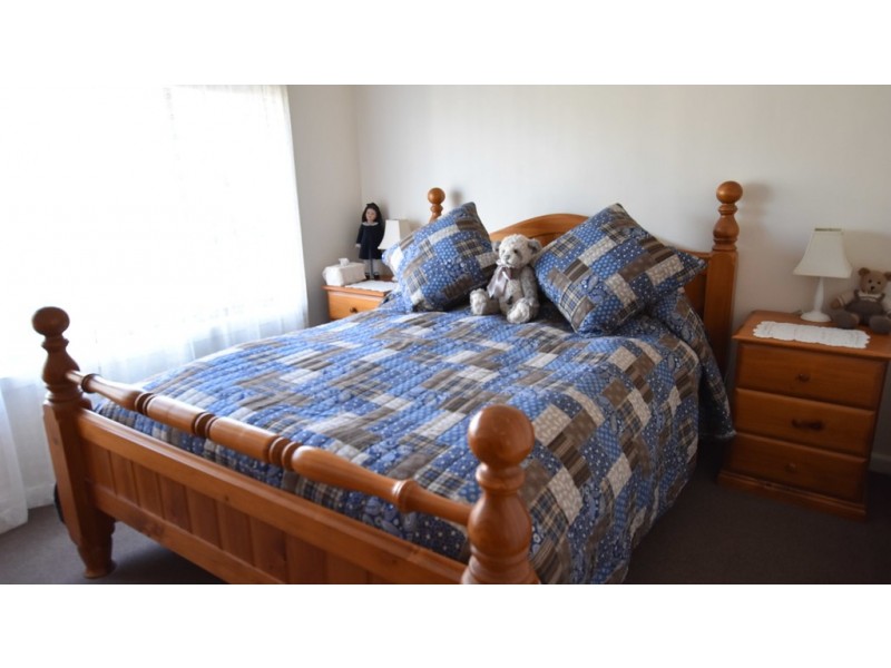 9 Belvedere Court, Newborough VIC 3825