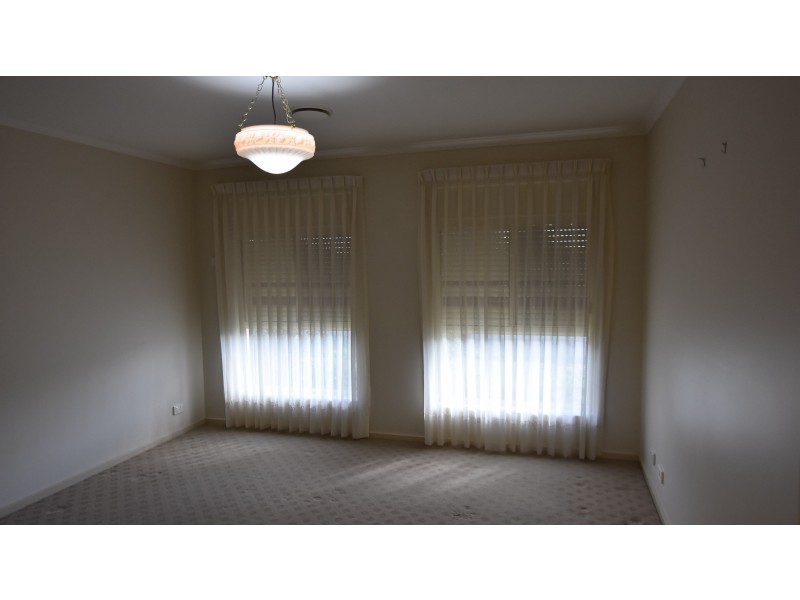 14 Monash Road, Newborough VIC 3825