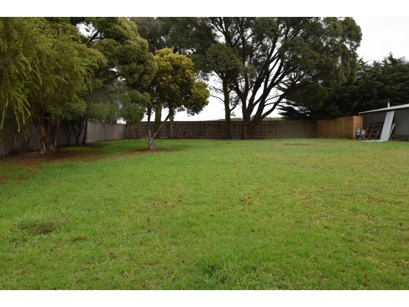 56 Coalville Rd, Moe VIC 3825