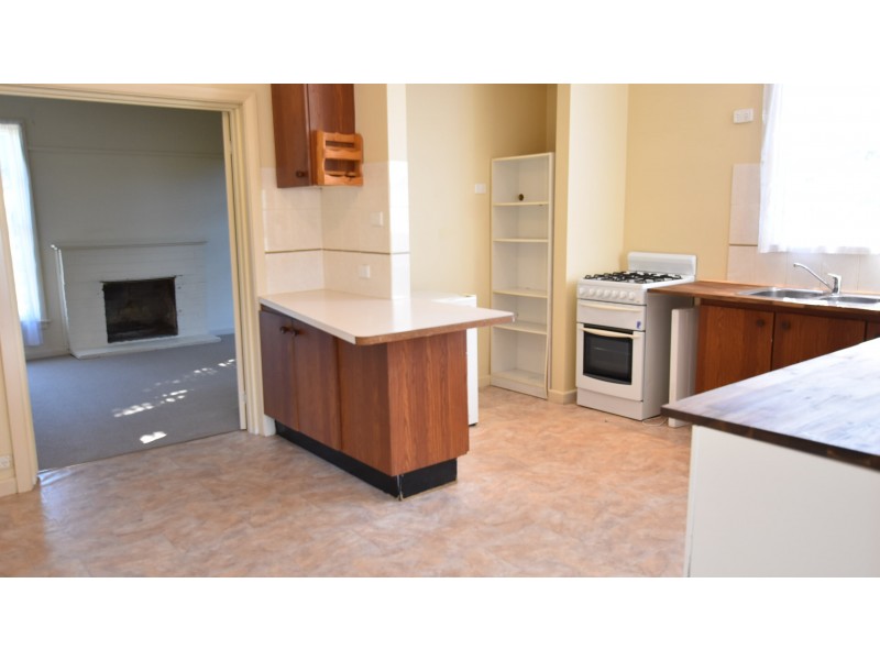 27 King Street, Moe VIC 3825