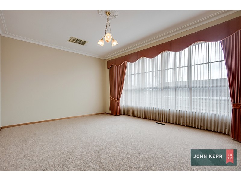 8 Merton Court, Newborough VIC 3825