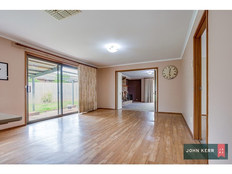 8 Merton Court, Newborough VIC 3825