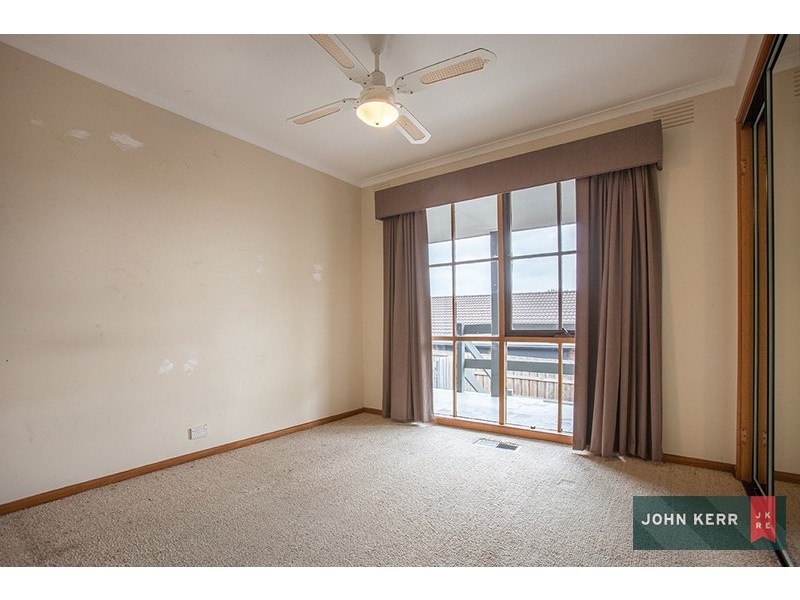 8 Merton Court, Newborough VIC 3825