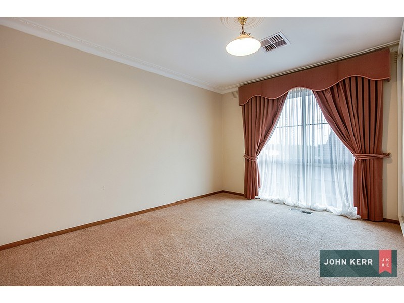 8 Merton Court, Newborough VIC 3825