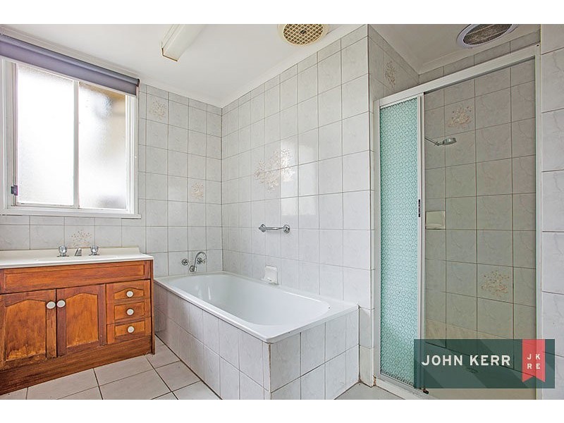 54 Eastern Avenue, Newborough VIC 3825
