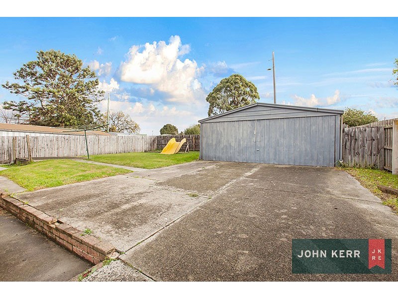 54 Eastern Avenue, Newborough VIC 3825