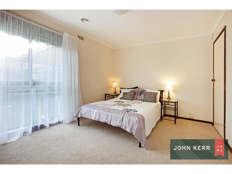 27 Abbott Street, Moe VIC 3825