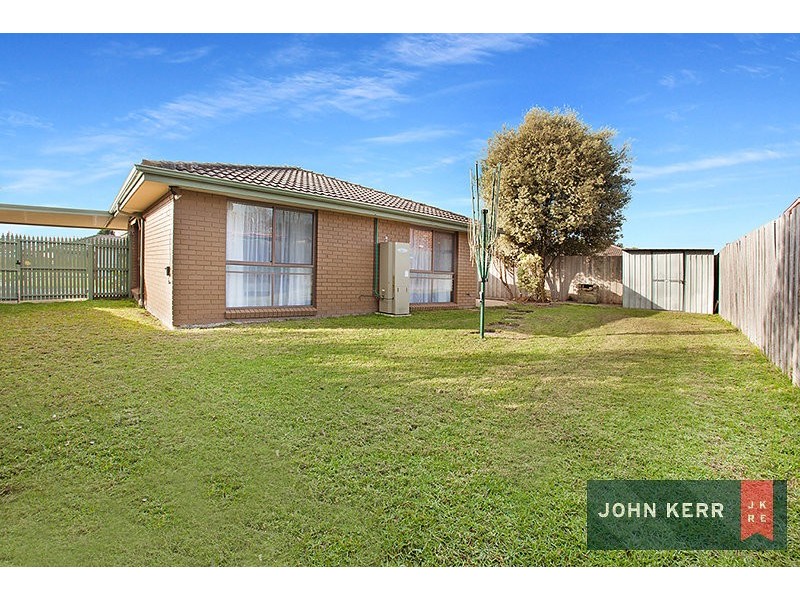 27 Abbott Street, Moe VIC 3825