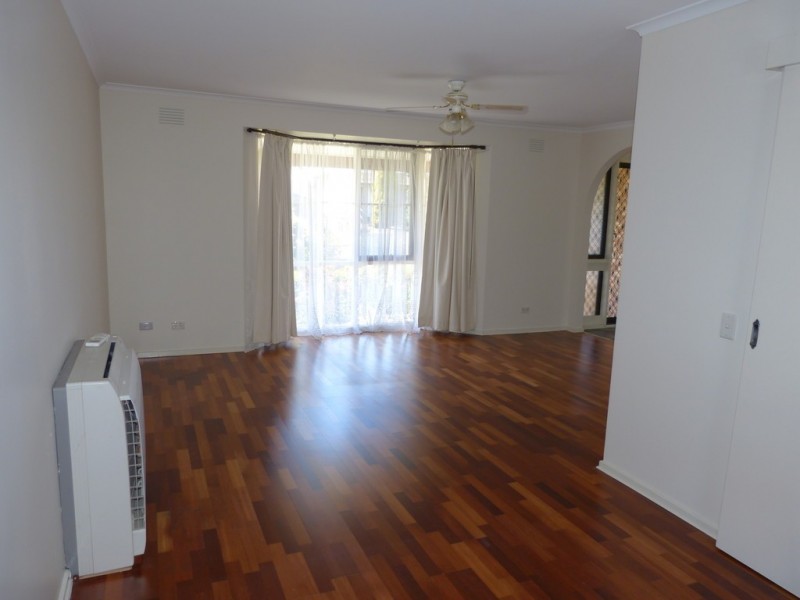 33 Abbott Street, Moe VIC 3825