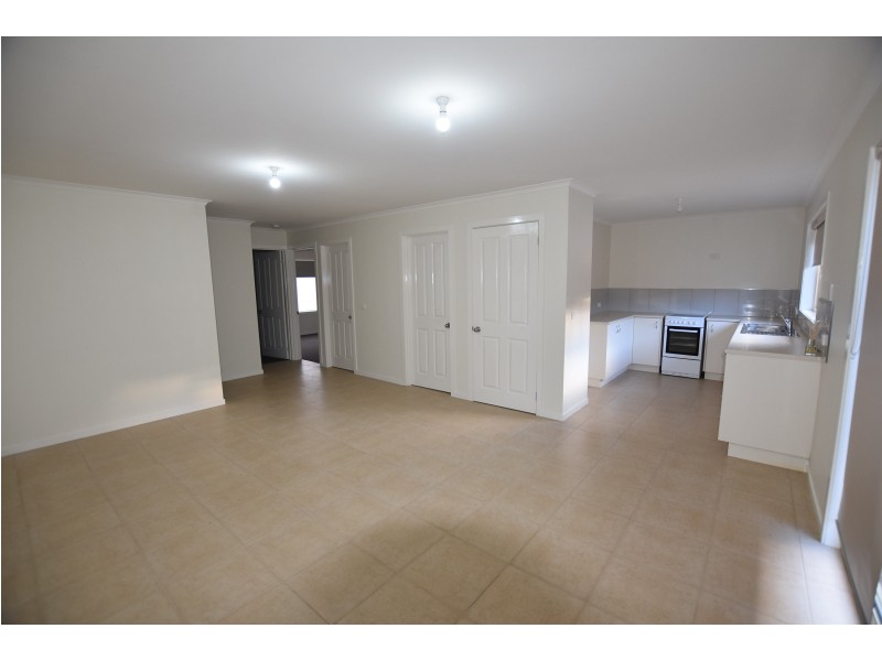 5/64 Waterloo Road, Moe VIC 3825