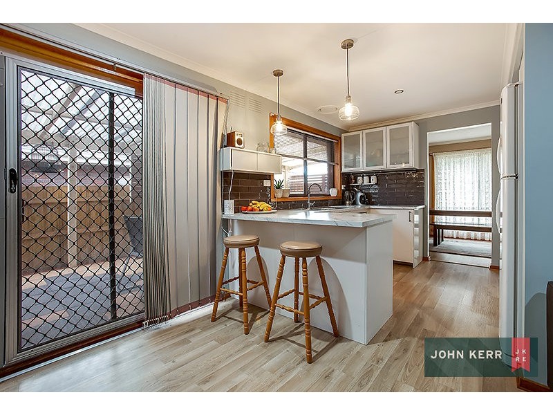 15 Crowe Court, Newborough VIC 3825