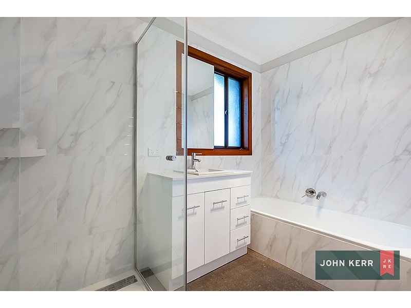 15 Crowe Court, Newborough VIC 3825