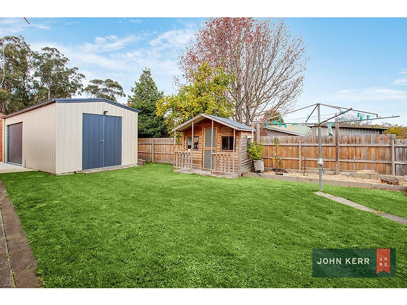 15 Crowe Court, Newborough VIC 3825