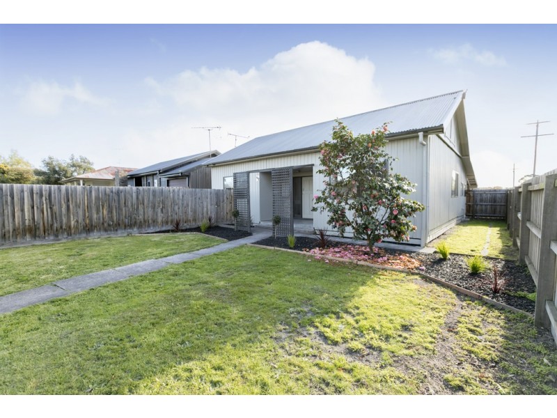 62 Moore St, Moe VIC 3825