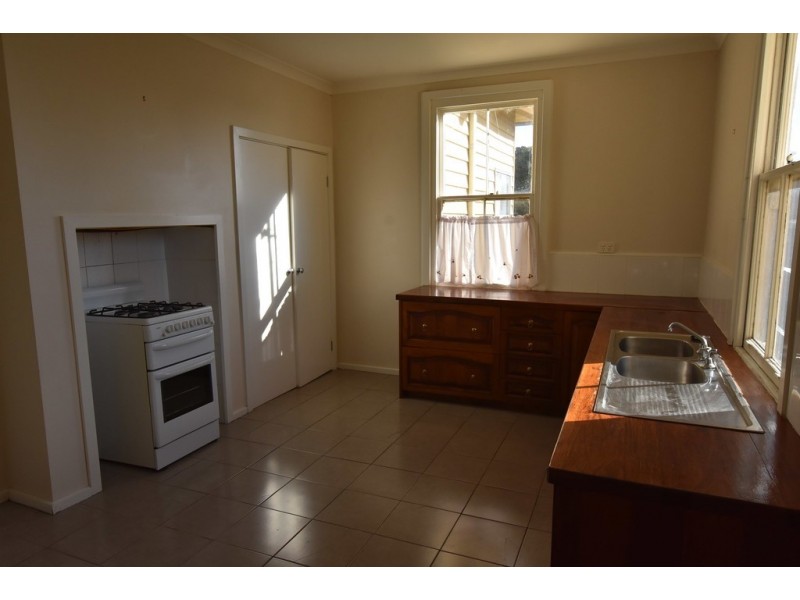 36 Victoria Street, Moe VIC 3825