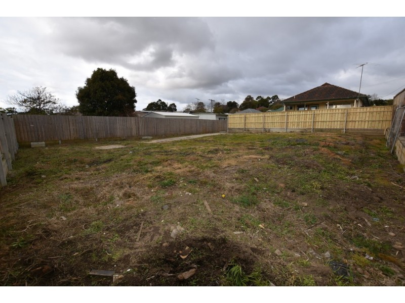 19B Central Avenue, Newborough VIC 3825