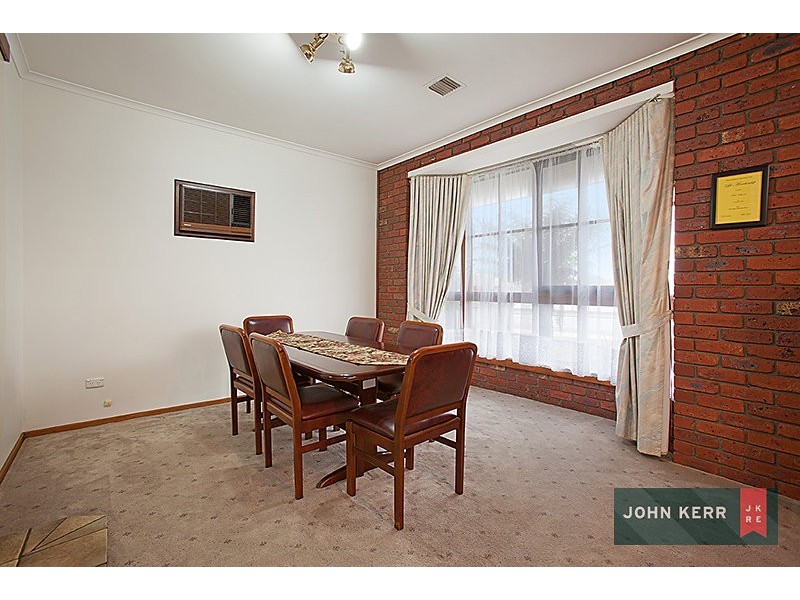 27 Stamford Street, Newborough VIC 3825