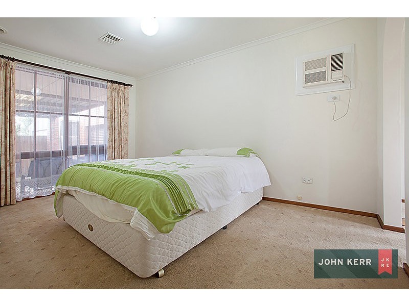 27 Stamford Street, Newborough VIC 3825