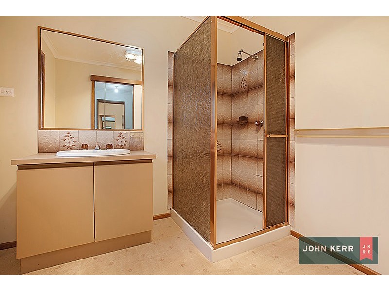 27 Stamford Street, Newborough VIC 3825