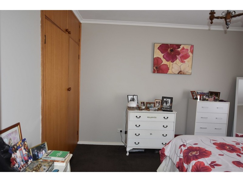 2/14 Balfour Street, Newborough VIC 3825