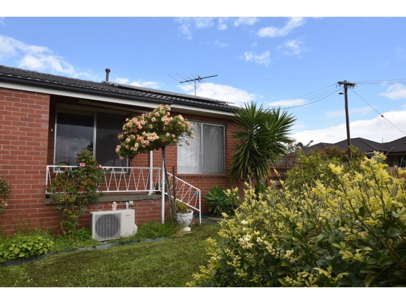2/14 Balfour Street, Newborough VIC 3825