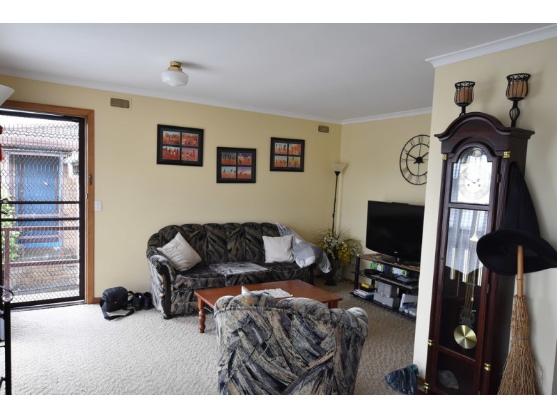 3/5 Tovell Street, Newborough VIC 3825