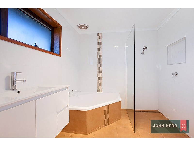 25 Cemetery Road, Moe VIC 3825