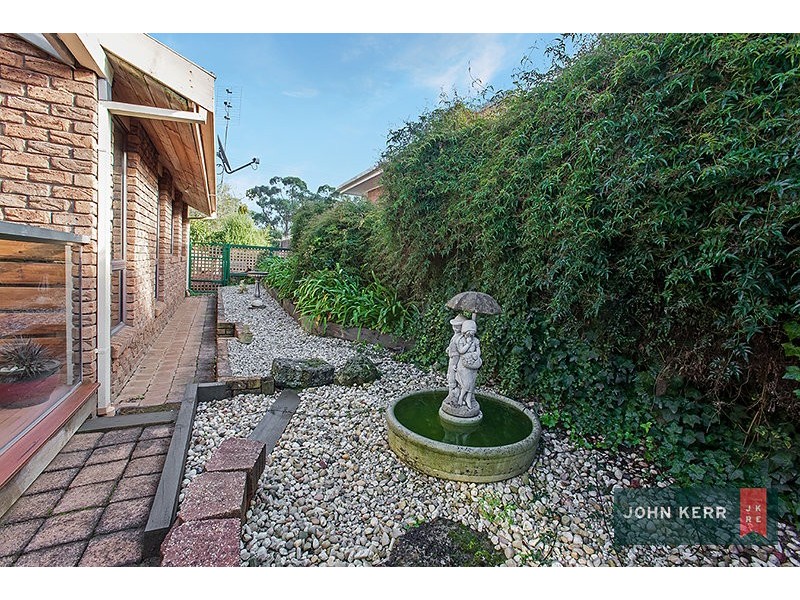25 Cemetery Road, Moe VIC 3825