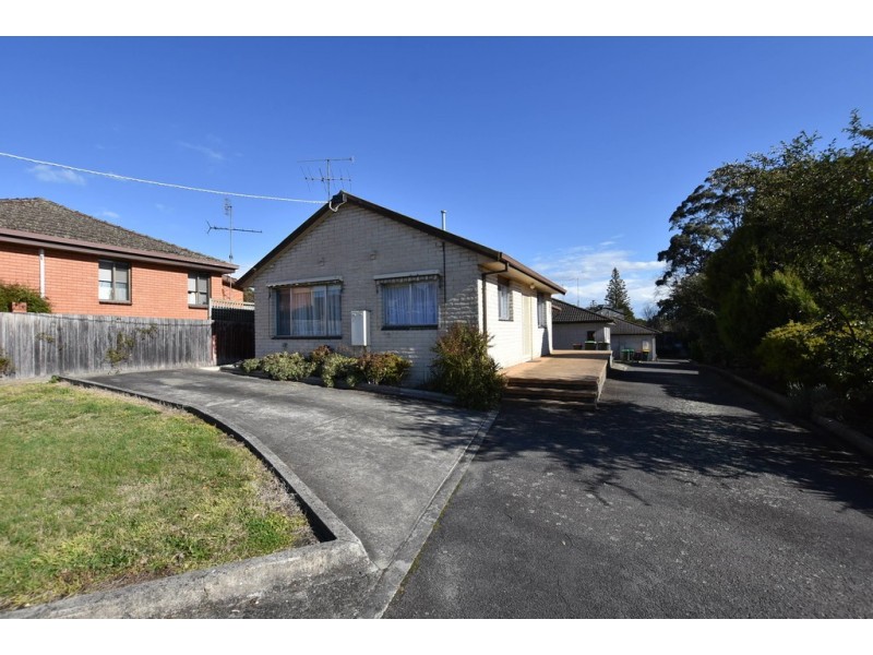 1/21 William Street, Newborough VIC 3825