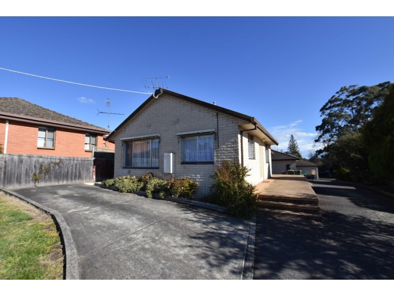 1/21 William Street, Newborough VIC 3825