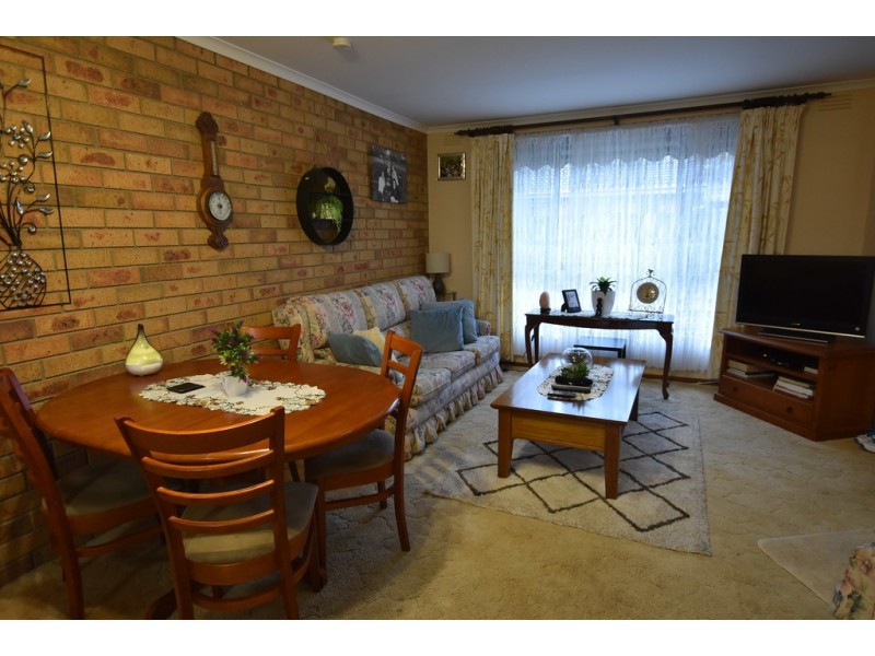 2/23 Gibson Street, Moe VIC 3825