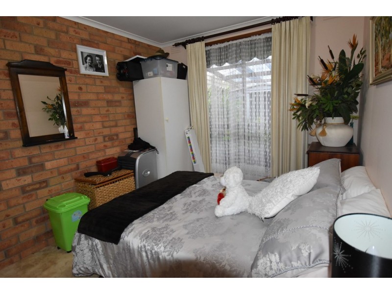 2/23 Gibson Street, Moe VIC 3825