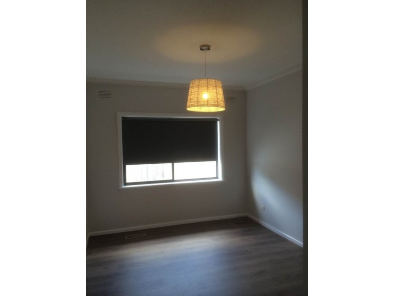 5 Mervyn Street, Moe VIC 3825