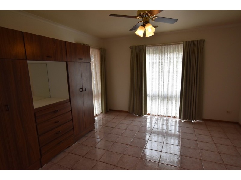 12 Jeeralang Avenue, Newborough VIC 3825