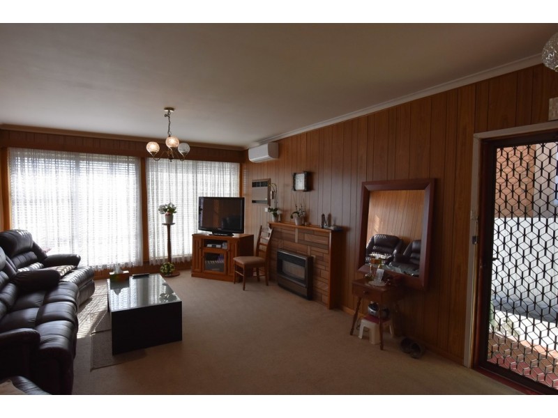 18 Canberra Street, Moe VIC 3825