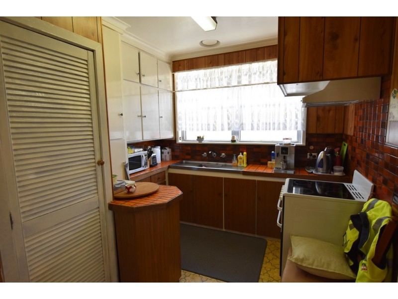 18 Canberra Street, Moe VIC 3825