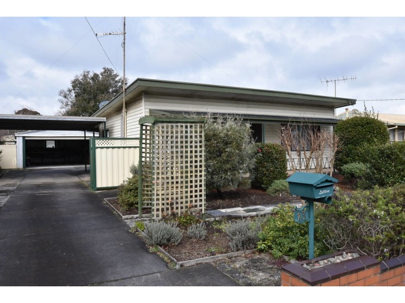 13 Belbrook Street, Newborough VIC 3825