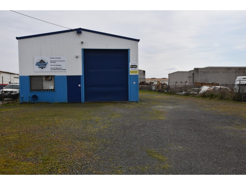 42 Saxtons Drive, Moe VIC 3825