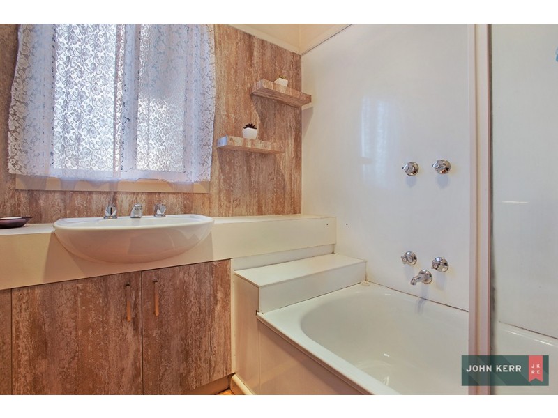 8 Hampton Street, Moe VIC 3825