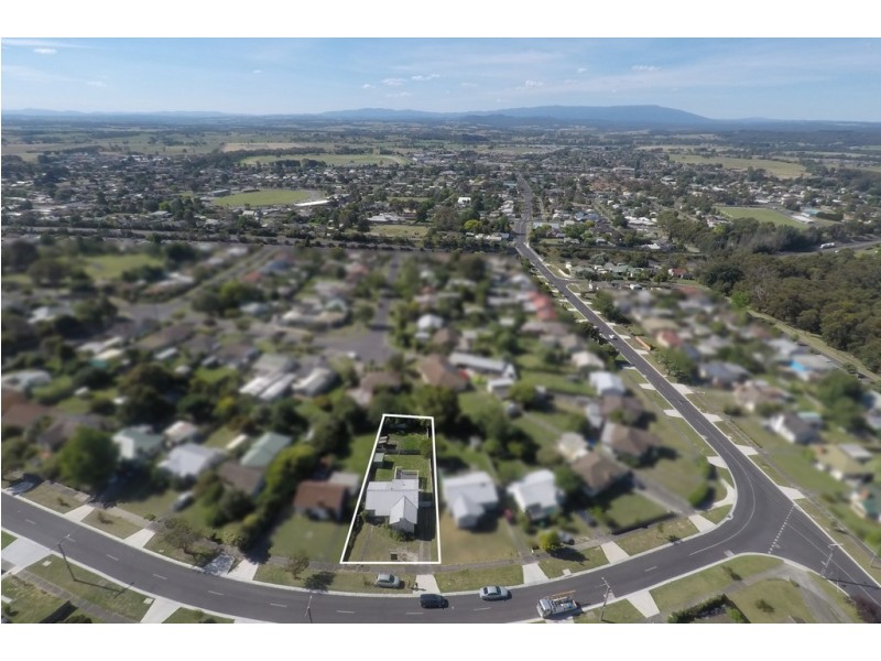 8 Hampton Street, Moe VIC 3825