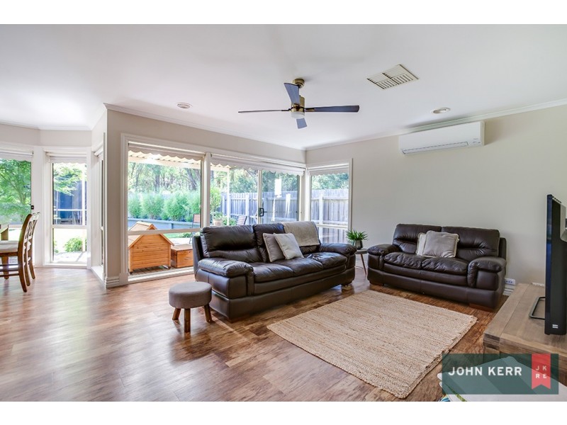 8 Norris Court, Newborough VIC 3825