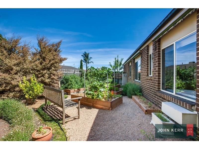 8 Norris Court, Newborough VIC 3825